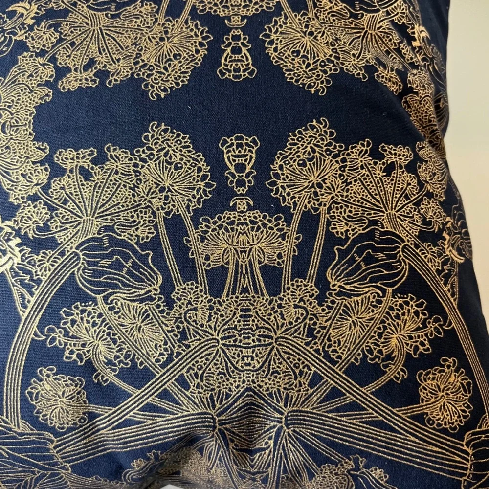 Erica Tanov Botanicus Throw Pillow Navy Gold Metallic Botanical 18x18 New